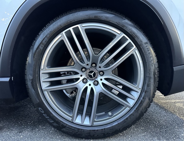 2026 Mercedes Benz GLS 450 4MATIC photo 8