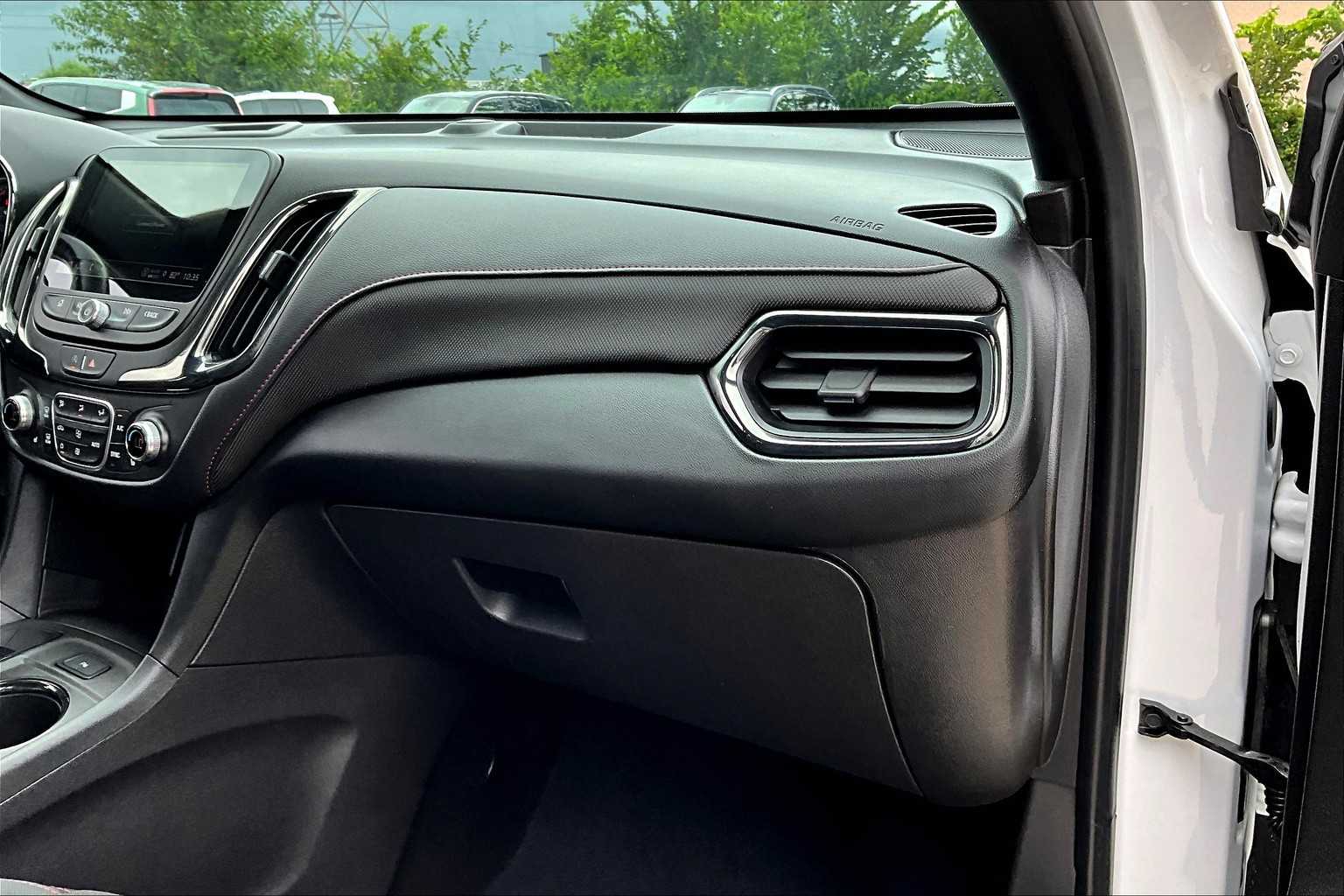 2022 Chevrolet Equinox RS photo 31