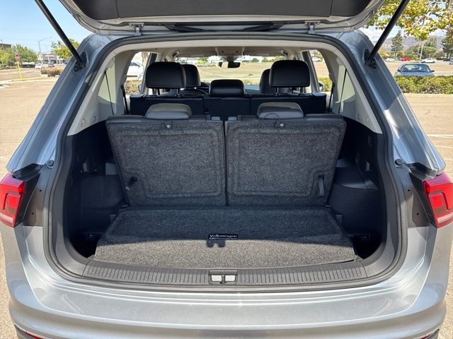2022 Volkswagen Tiguan SE photo 21
