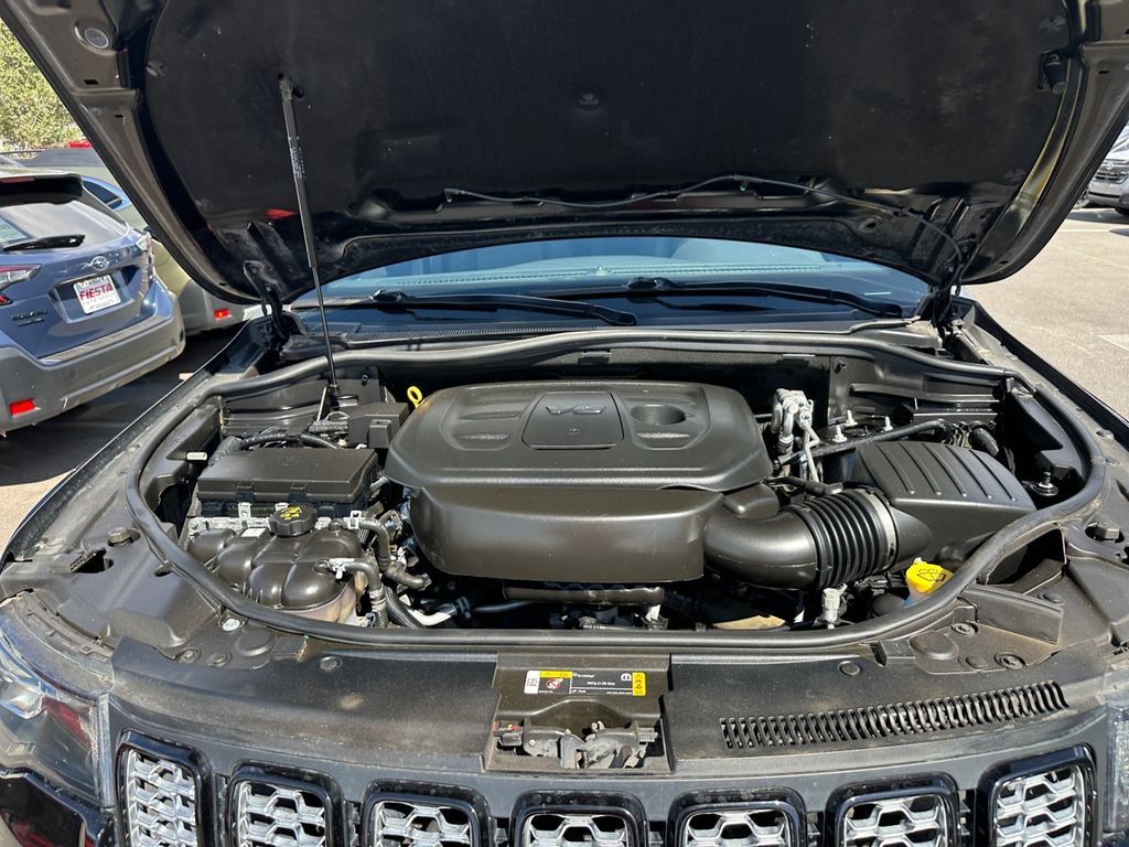 2021 Jeep Grand Cherokee Laredo X photo 20