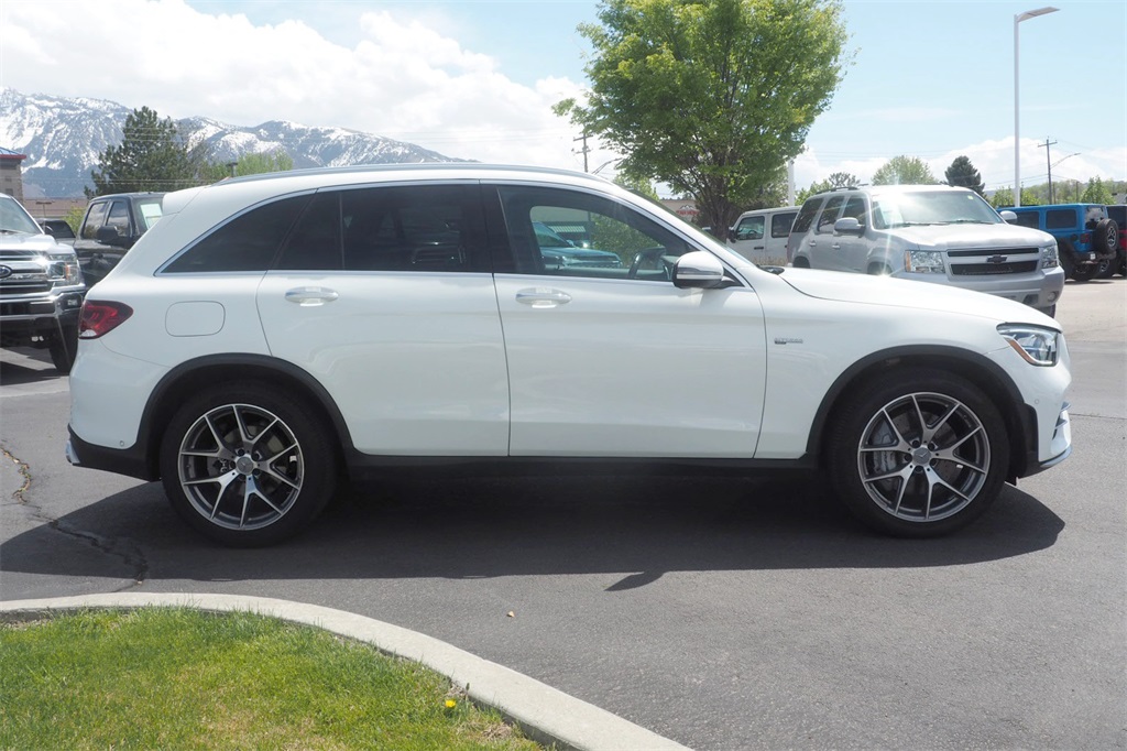 2022 Mercedes Benz GLC 43 photo 2