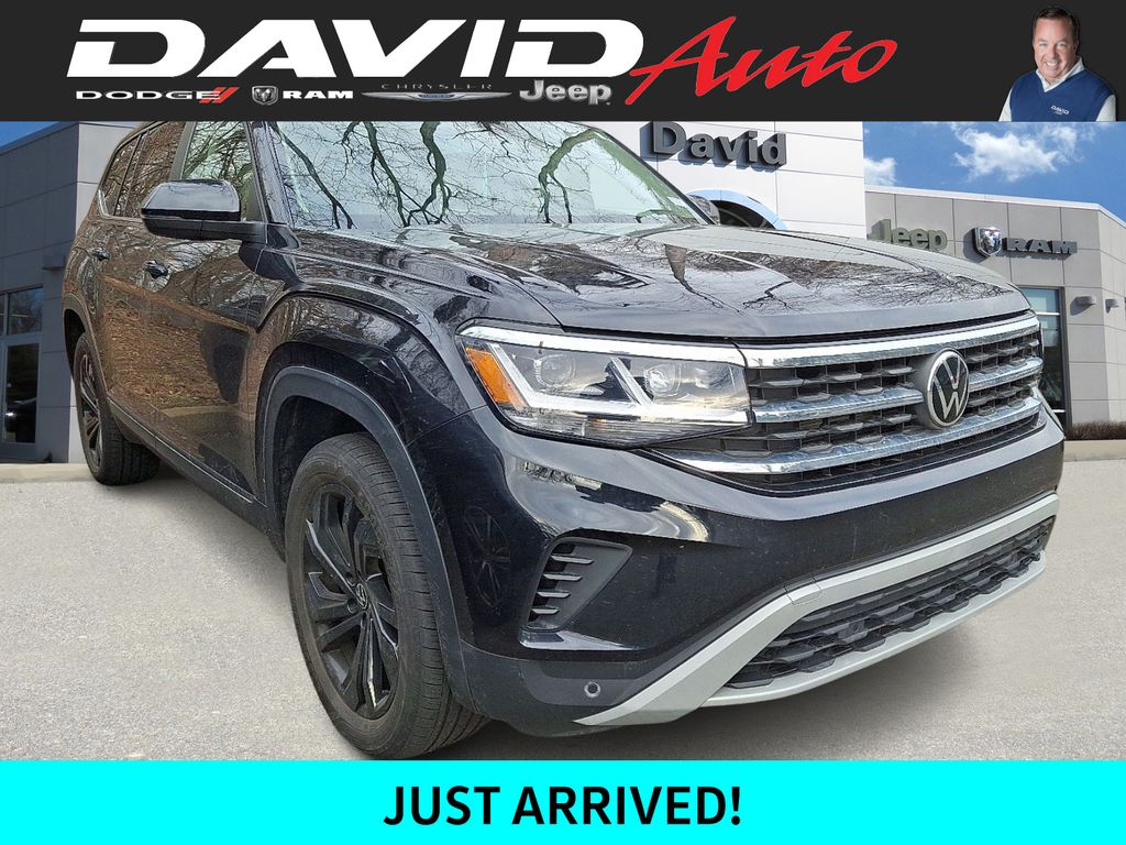 2022 Volkswagen Atlas SE's photo