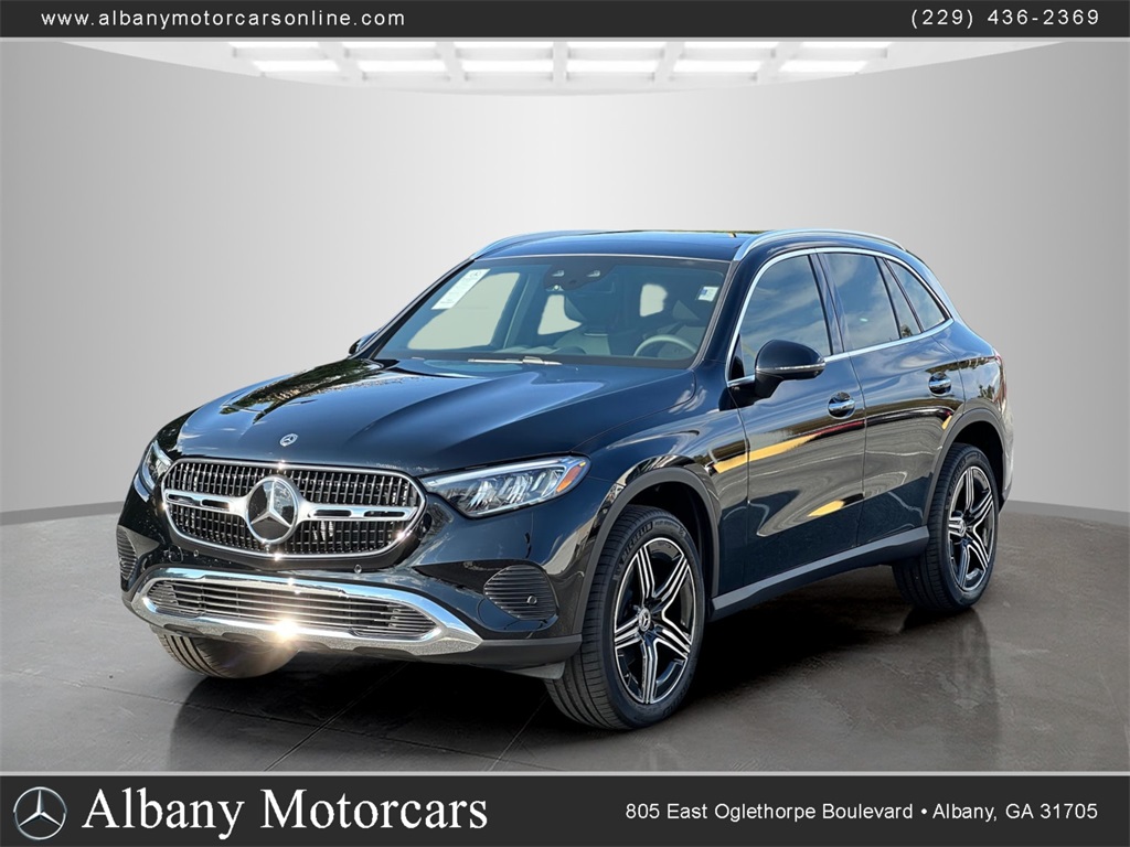 2026 Mercedes-Benz GLC Base's photo