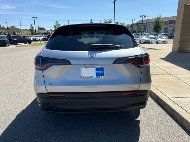 2026 Honda HR-V LX photo 3