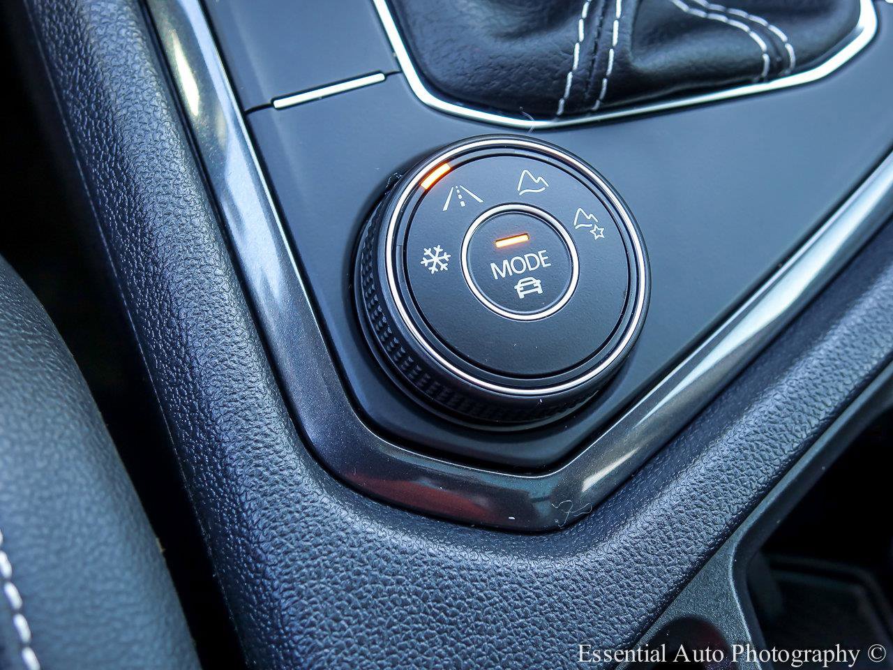 2023 VOLKSWAGEN TIGUAN - Image 16