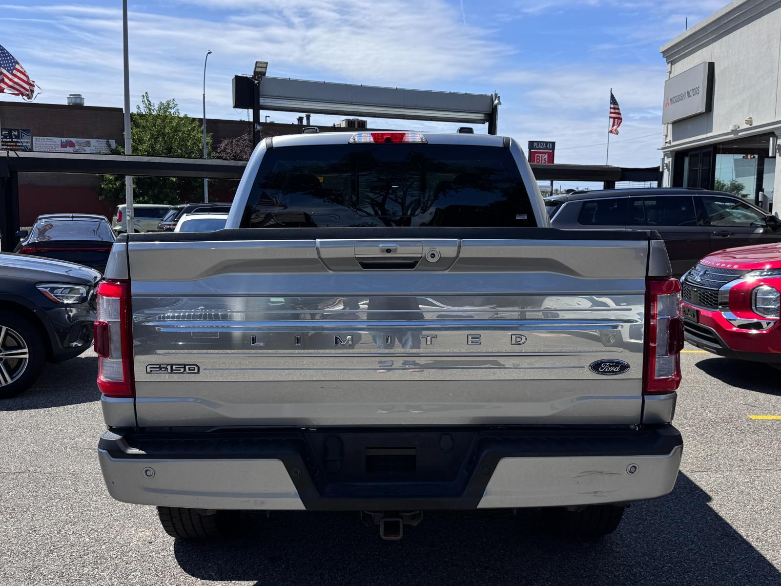 2022 Ford F-150 Limited photo 5