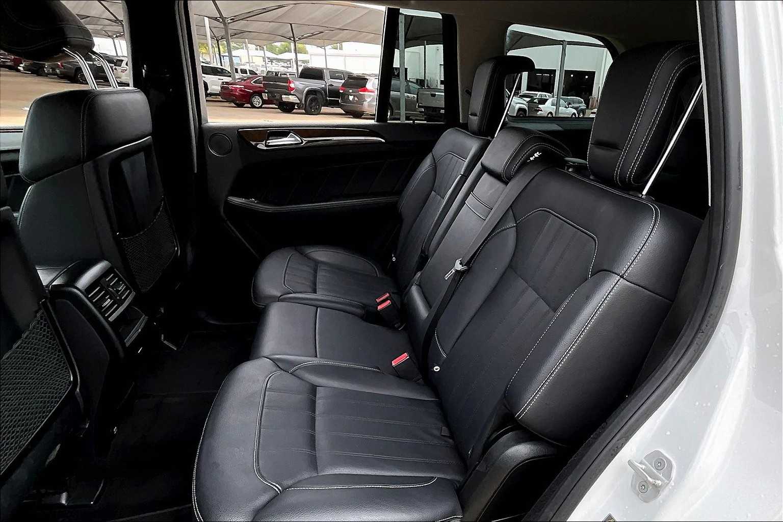 2016 Mercedes Benz GL 450 photo 19