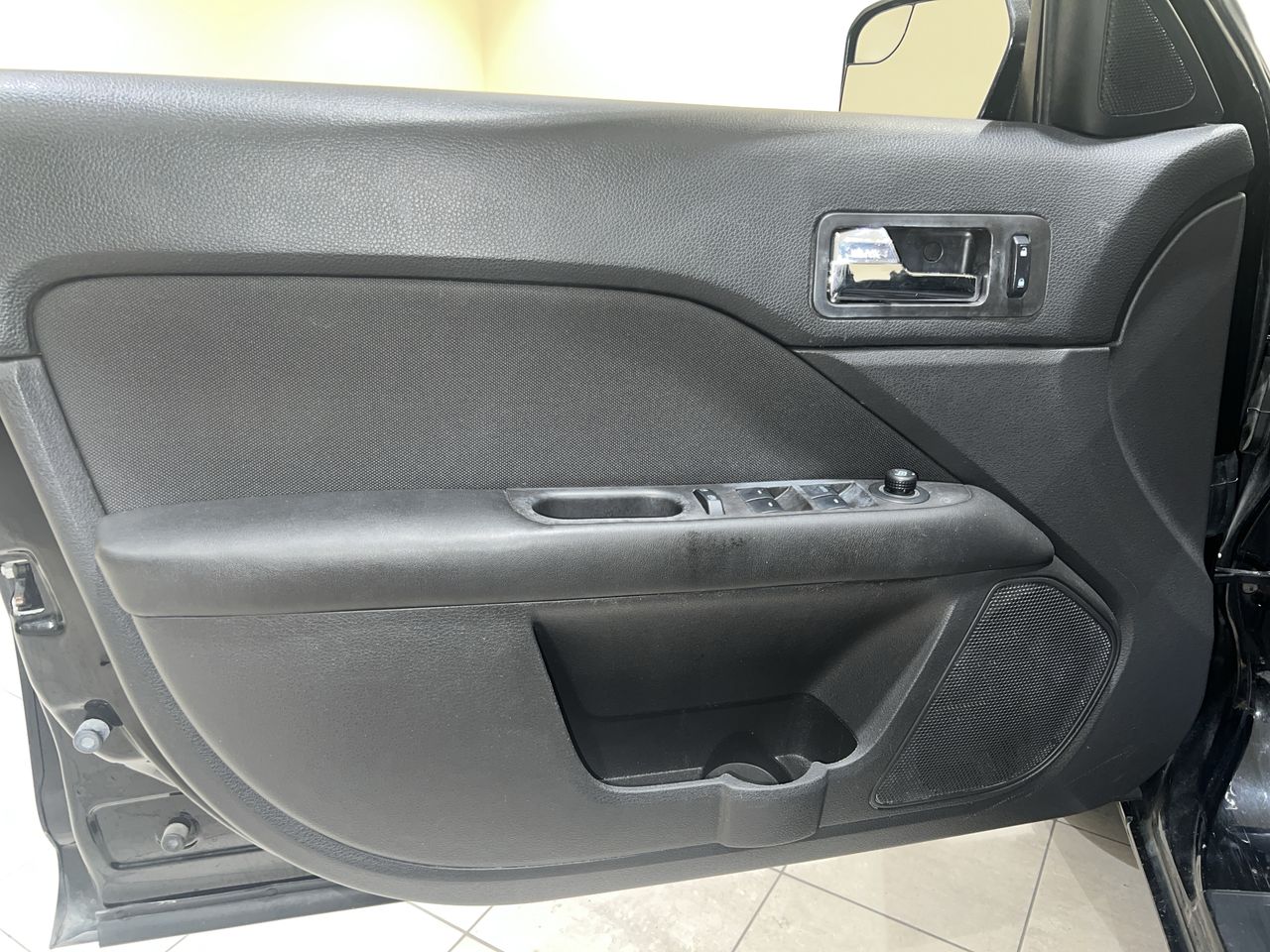 2012 Ford Fusion SE photo 53