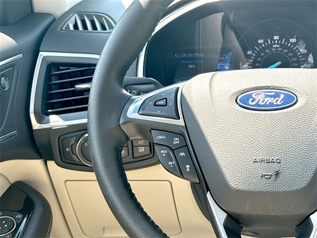 2019 Ford Edge Titanium photo 25