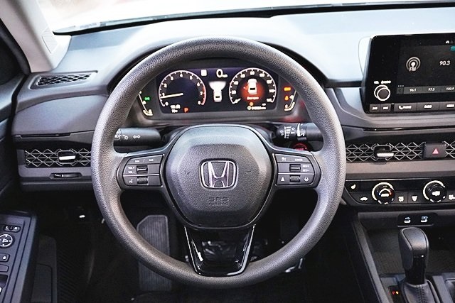 Used 2024 Silver Honda EX image 18