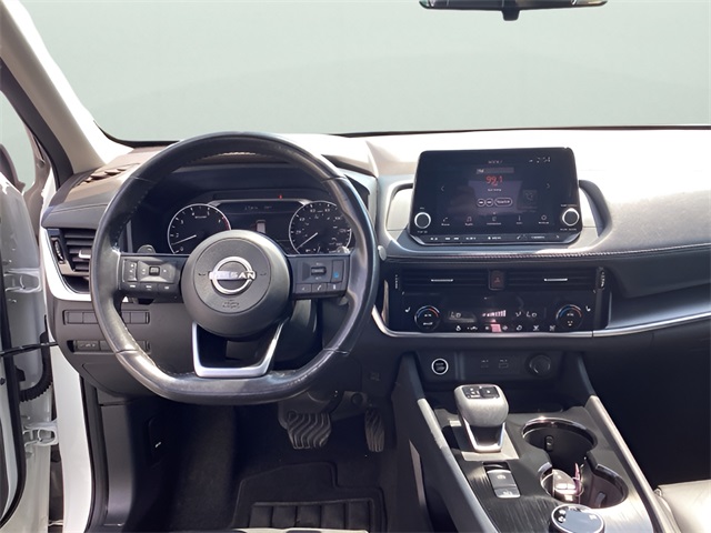 2022 Nissan Rogue SV photo 9