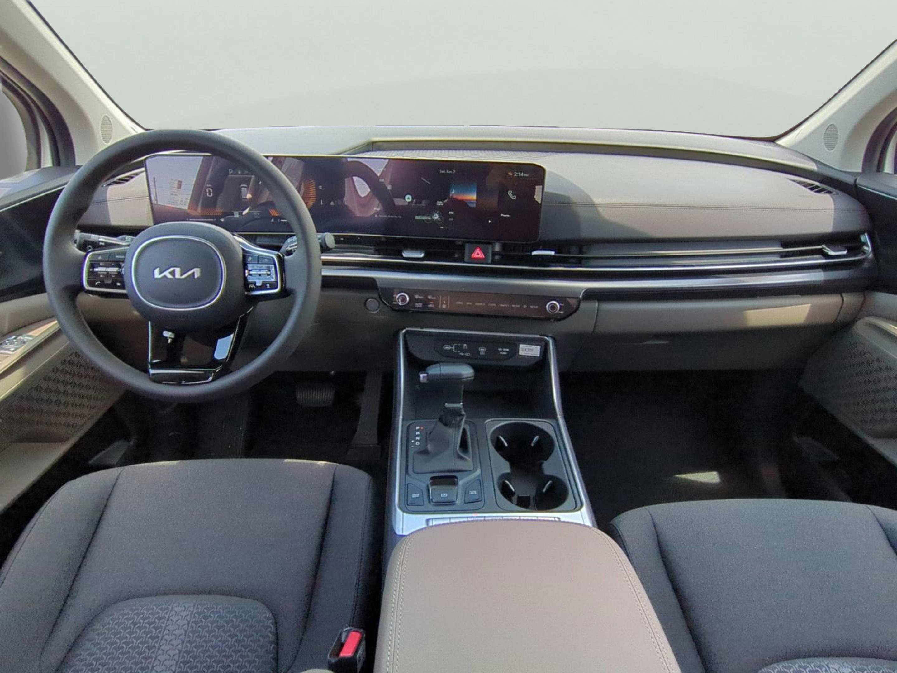 2026 Kia Carnival LX photo 12