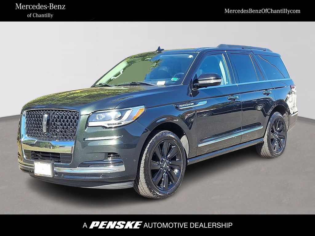 2022 Lincoln Navigator Black Label's photo