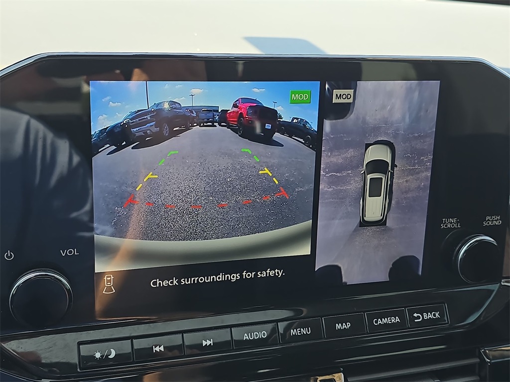 2023 Nissan Pathfinder SL photo 22