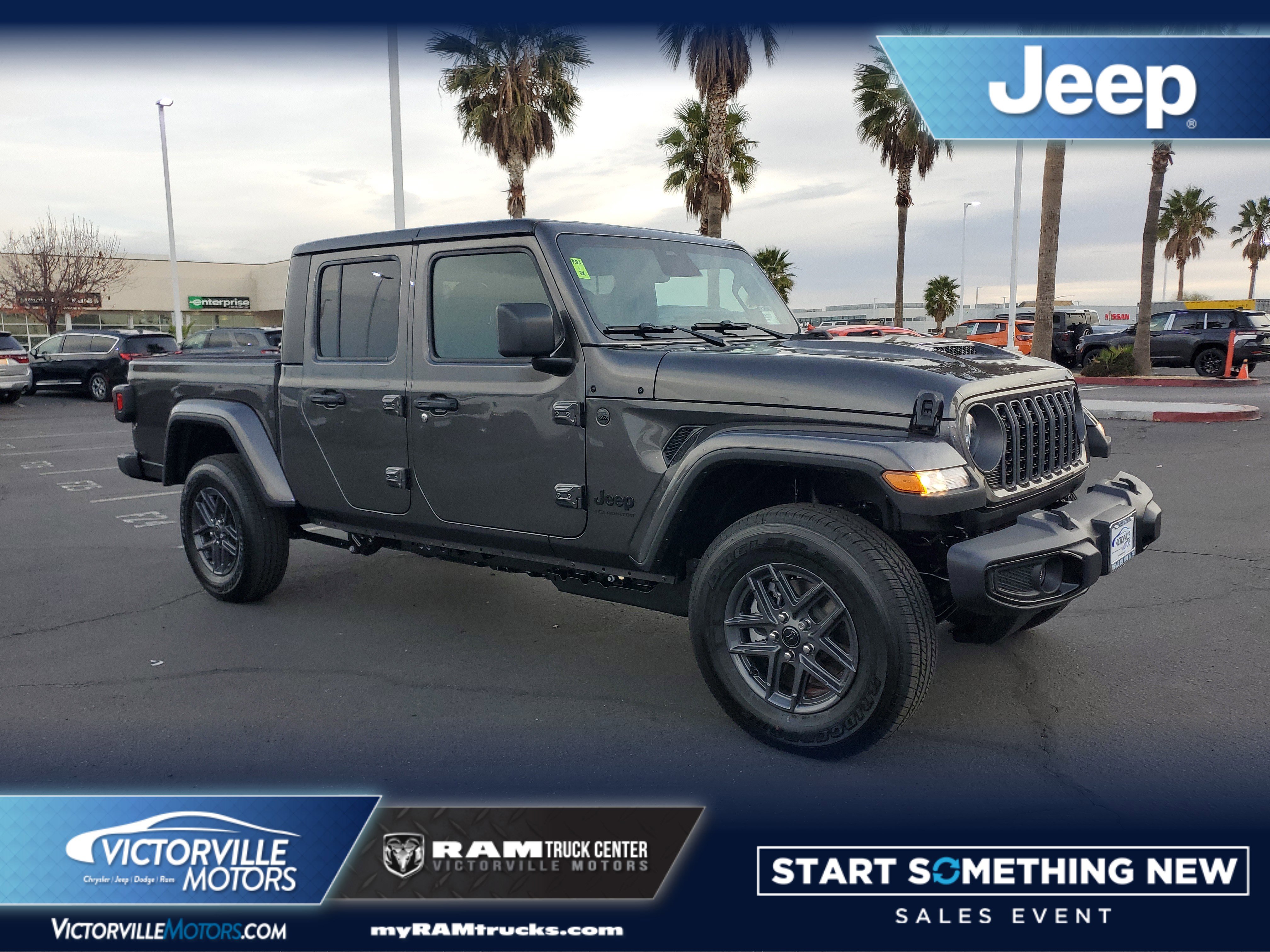 2026 Jeep Gladiator Sport S's photo