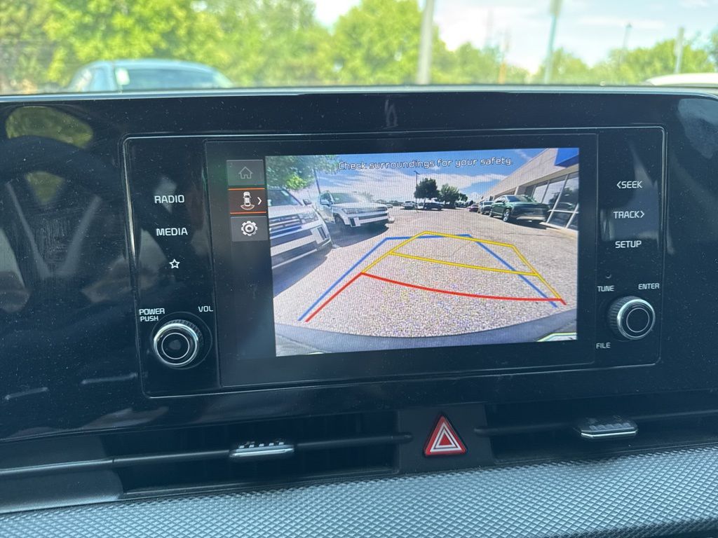 2023 Kia Sportage Hybrid LX photo 19