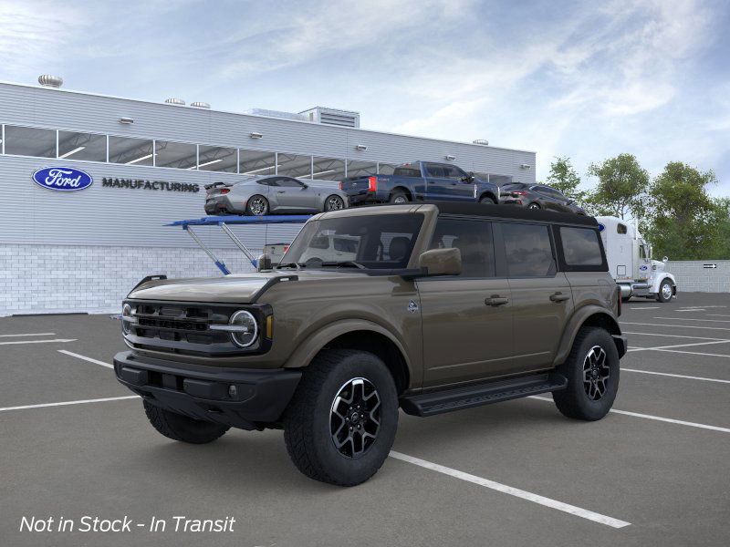 2025 Ford Bronco 4-Door Outer Banks's photo