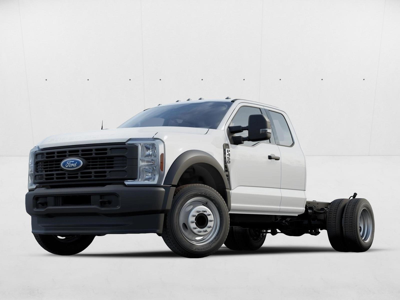 2024 Ford F-450 Super Duty Chassis Cab XL's photo