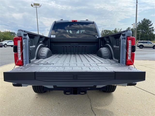 2026 Ford F-350 photo 8