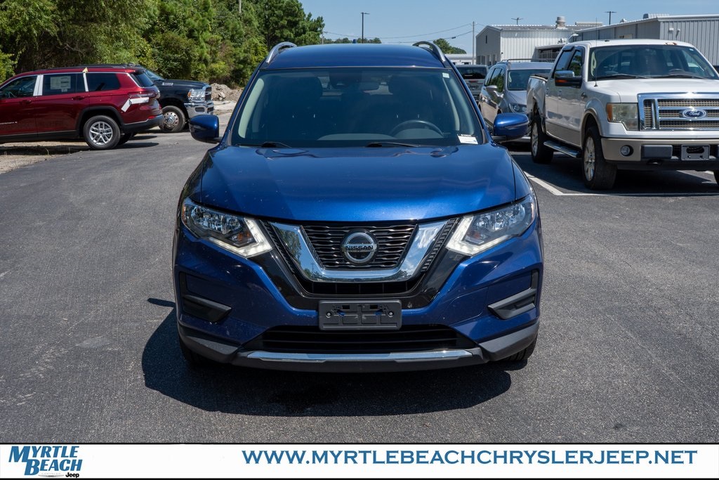 2019 Nissan Rogue SV photo 9
