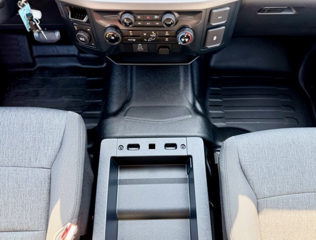 2025 Ford F-150 XL photo 24