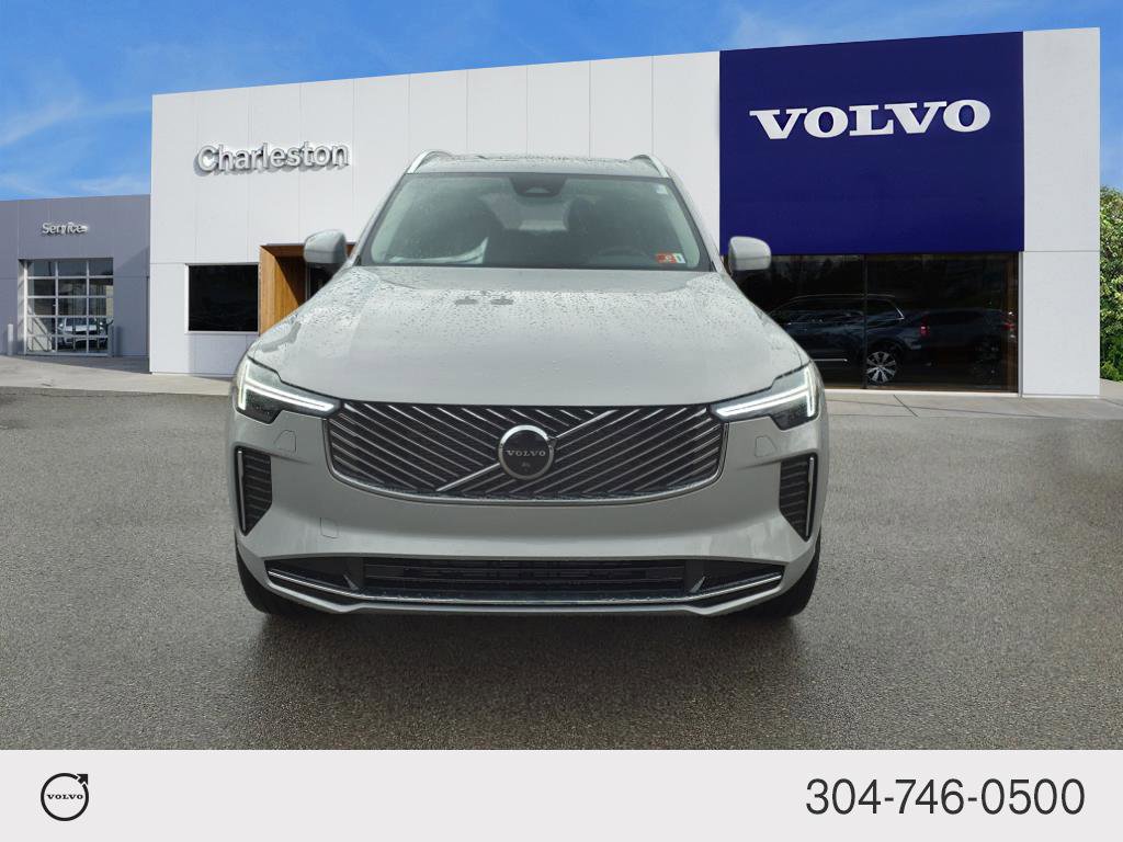 2025 Volvo XC90 Plus photo 2