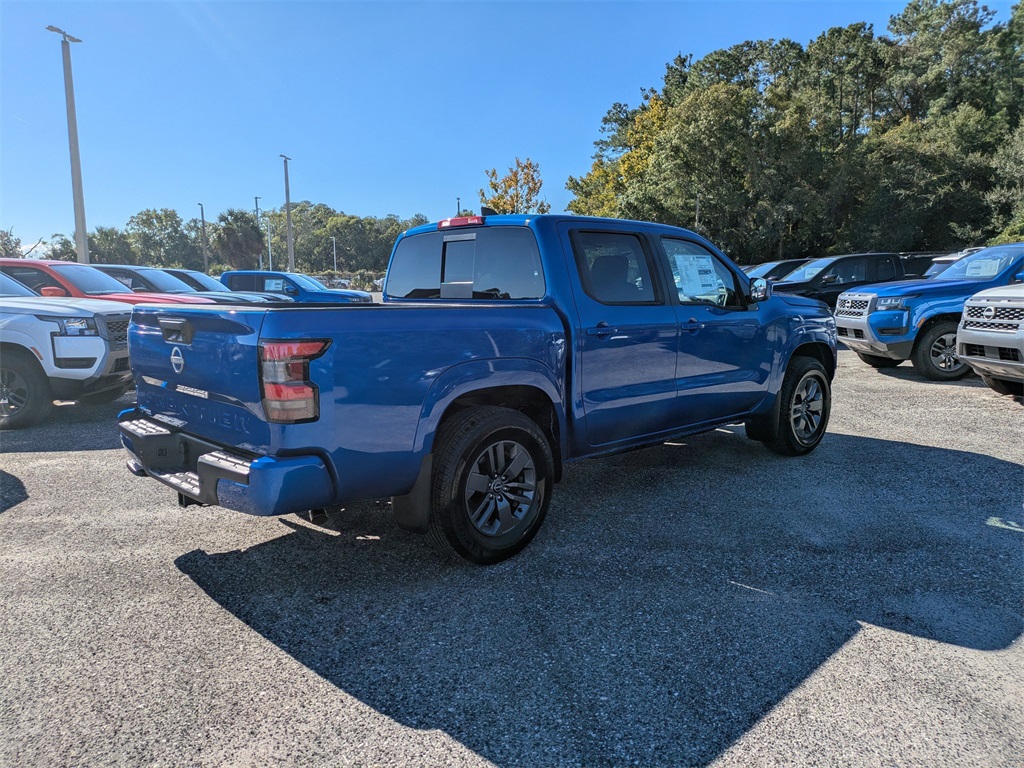 2026 Nissan Frontier SV photo 2