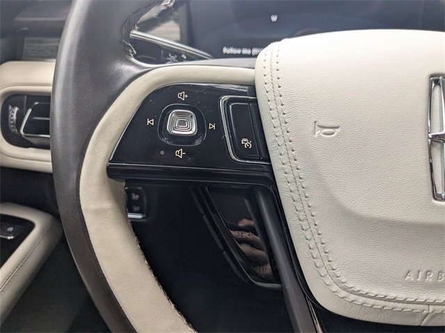 2020 Lincoln Aviator Black Label photo 11