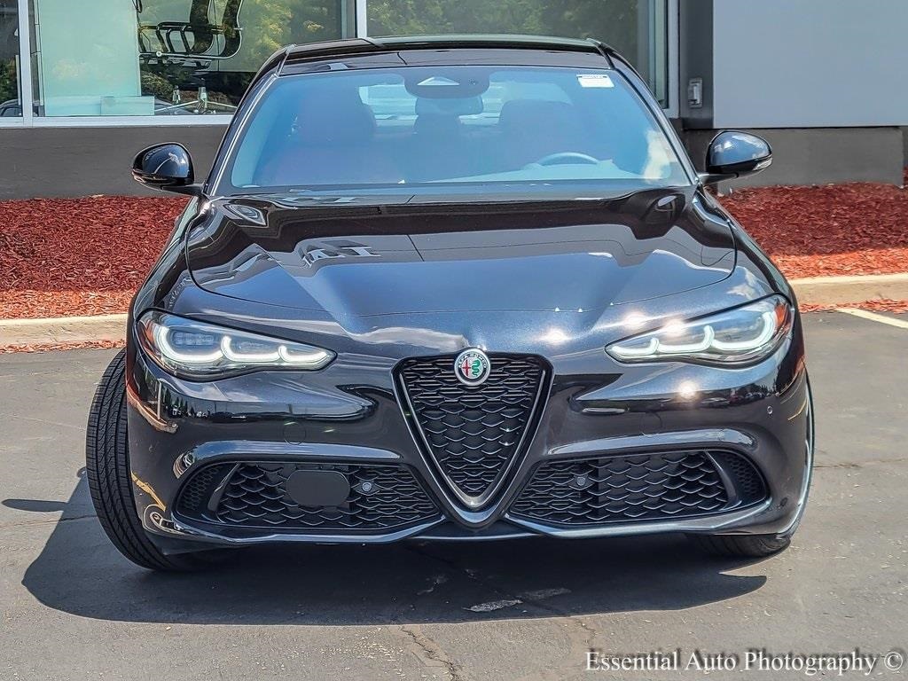 2025 Alfa Romeo Giulia Base photo 4