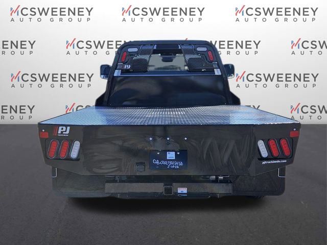 2025 Ram 3500 Tradesman photo 3