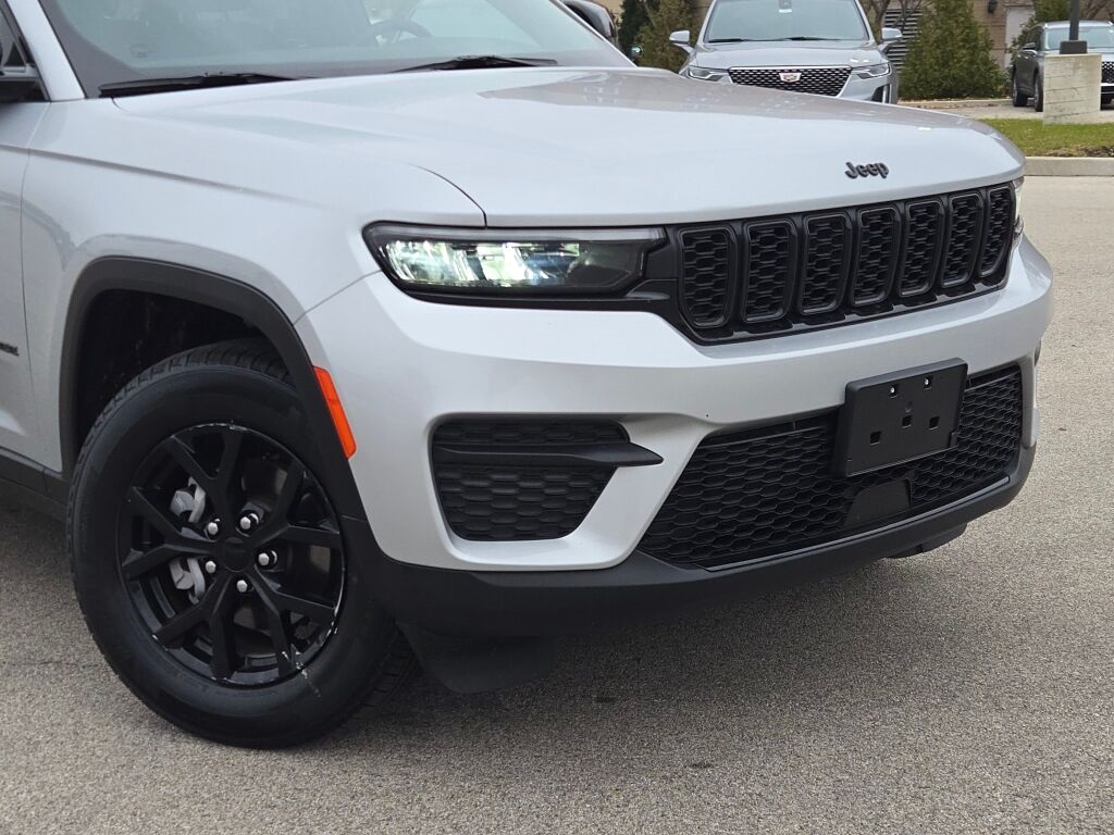 2024 Jeep Grand Cherokee Altitude X photo 2