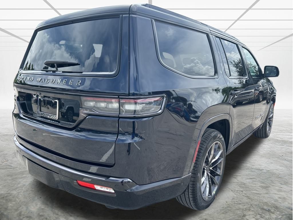 2024 Jeep Grand Wagoneer II photo 5