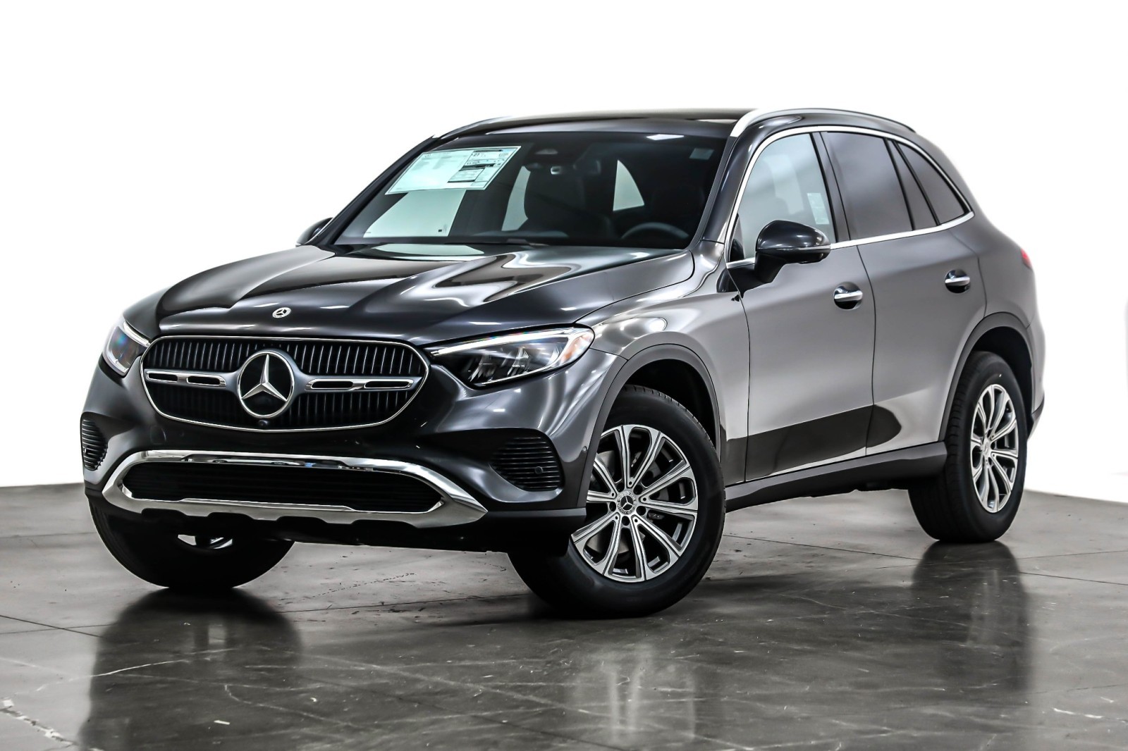 2026 Mercedes-Benz GLC Base's photo