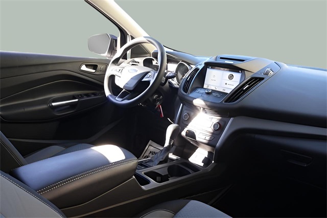 2017 Ford Escape SE photo 6