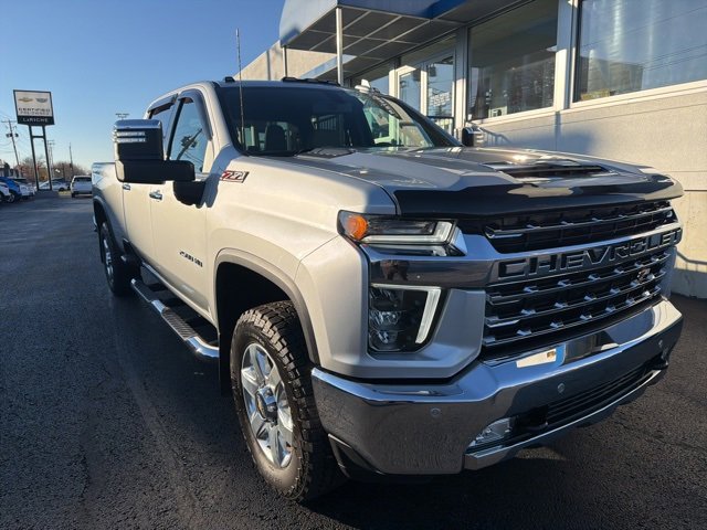 2022 Chevrolet Silverado 2500HD LTZ photo 2