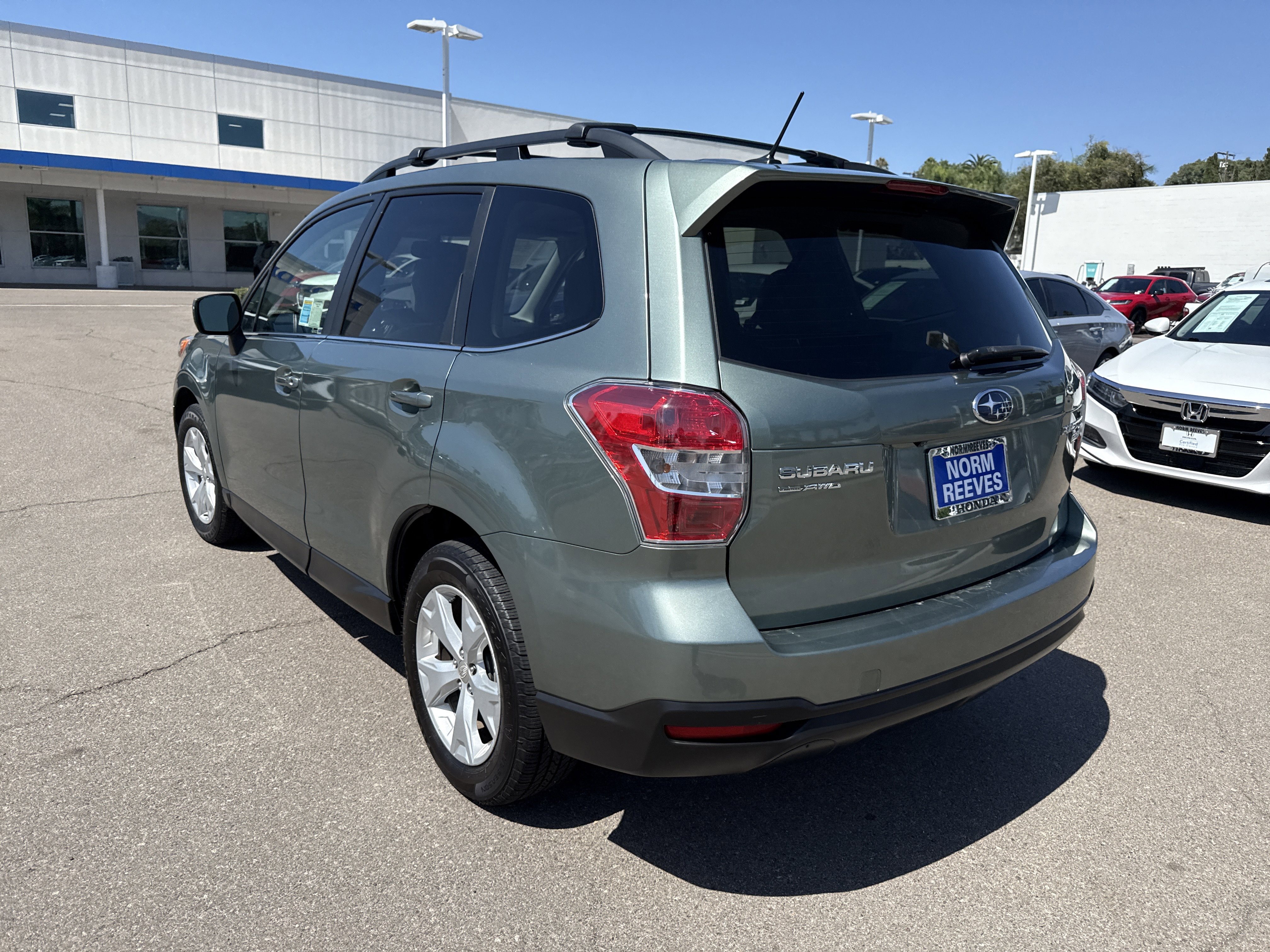 Used 2015 Subaru Forester i Limited with VIN JF2SJAKC8FH833172 for sale in Vista, CA