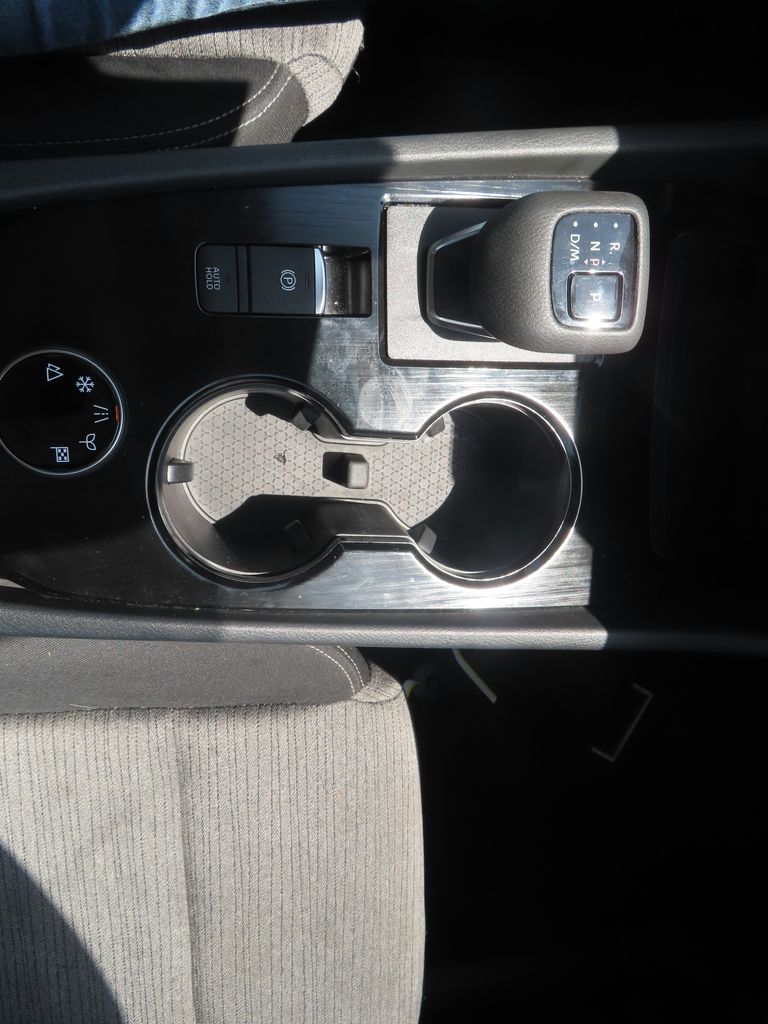 2023 Nissan Rogue SV photo 10