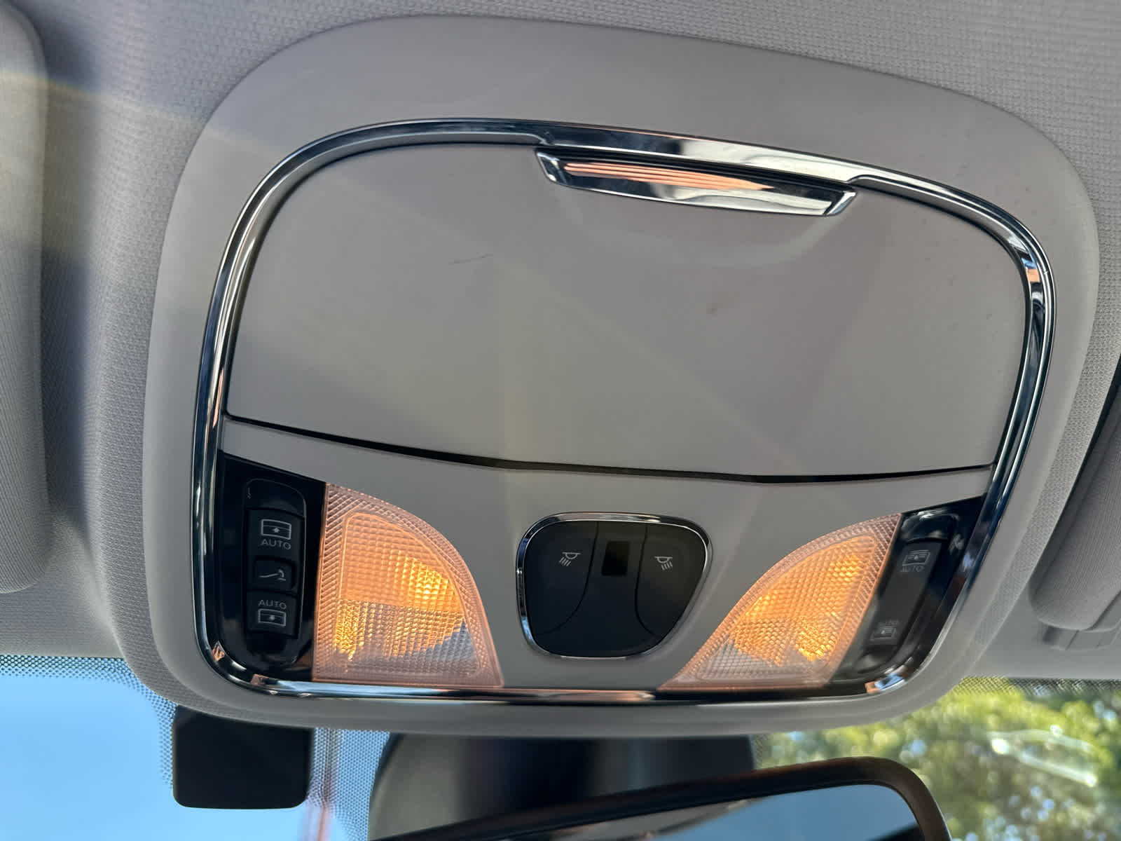 2022 Jeep Cherokee Limited photo 18