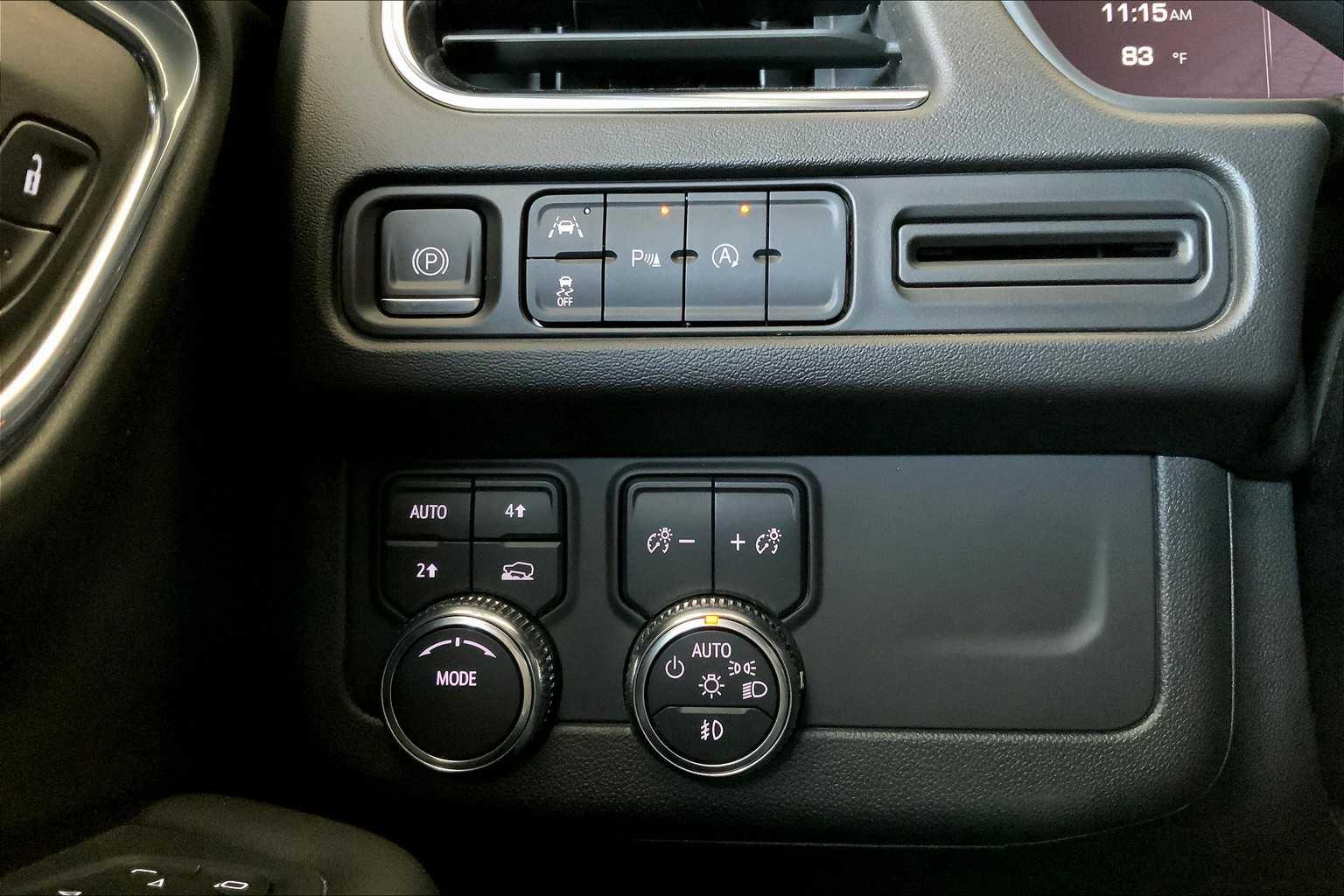 2024 Gmc Yukon SLE photo 31