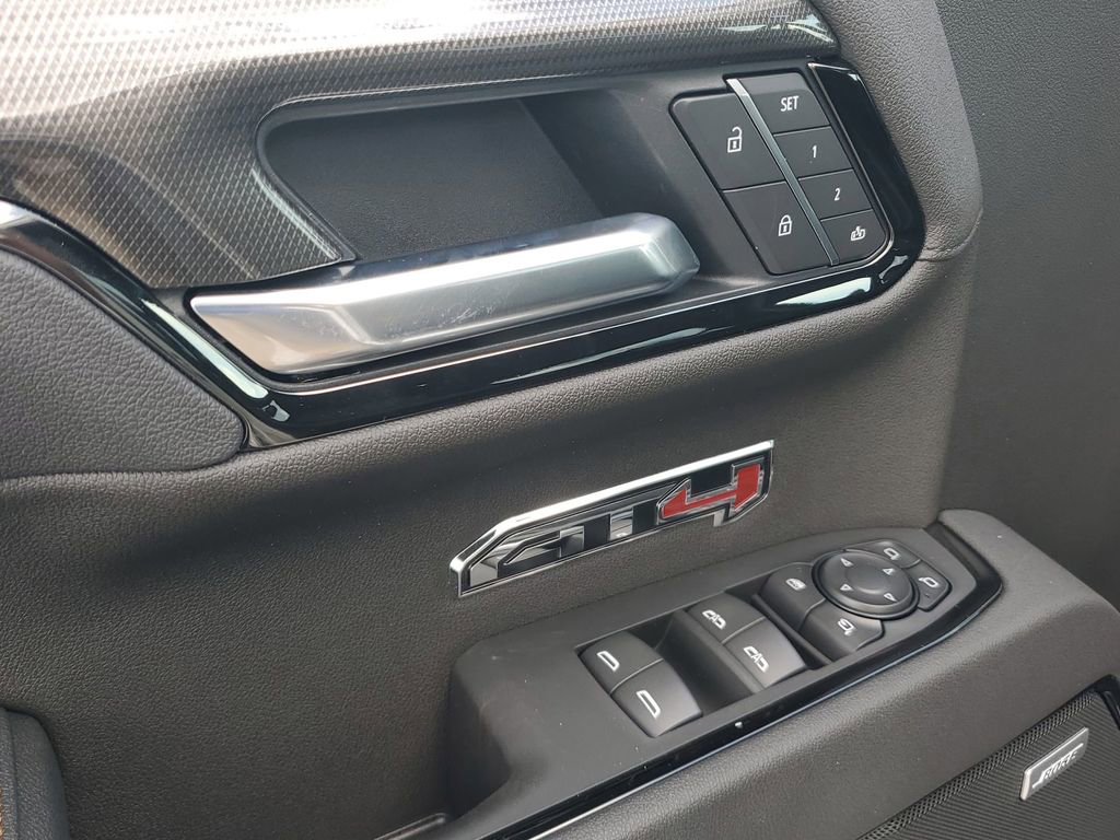 2026 Gmc Sierra AT4 photo 43
