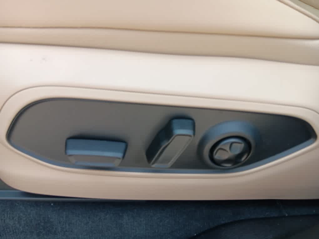2025 Jeep Grand Cherokee Limited photo 8