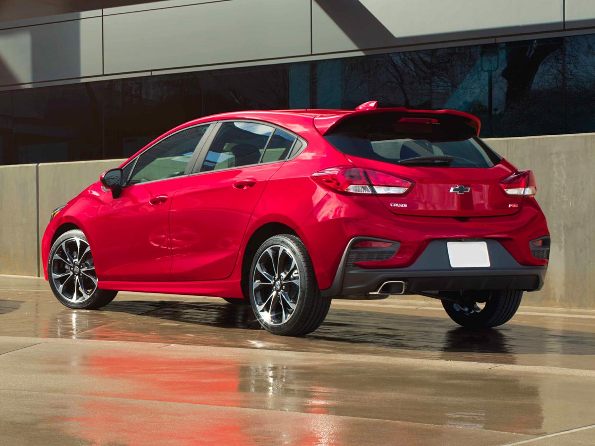 2019 Chevrolet Cruze LS's photo
