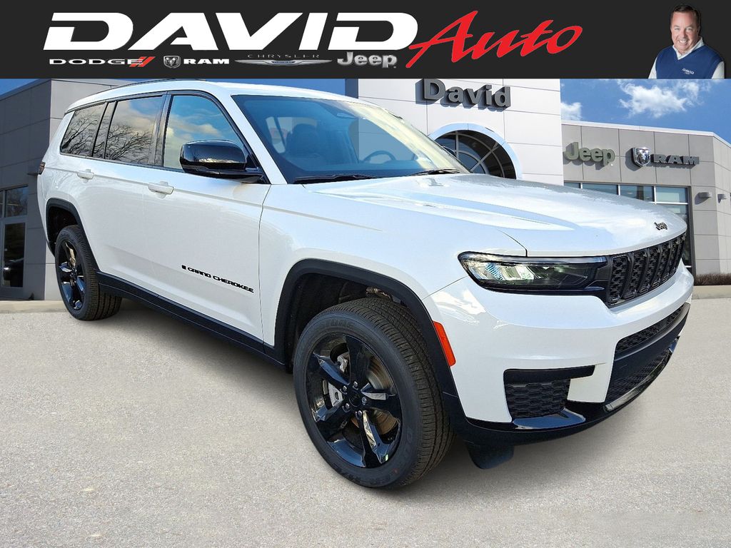 2025 Jeep Grand Cherokee L Altitude's photo