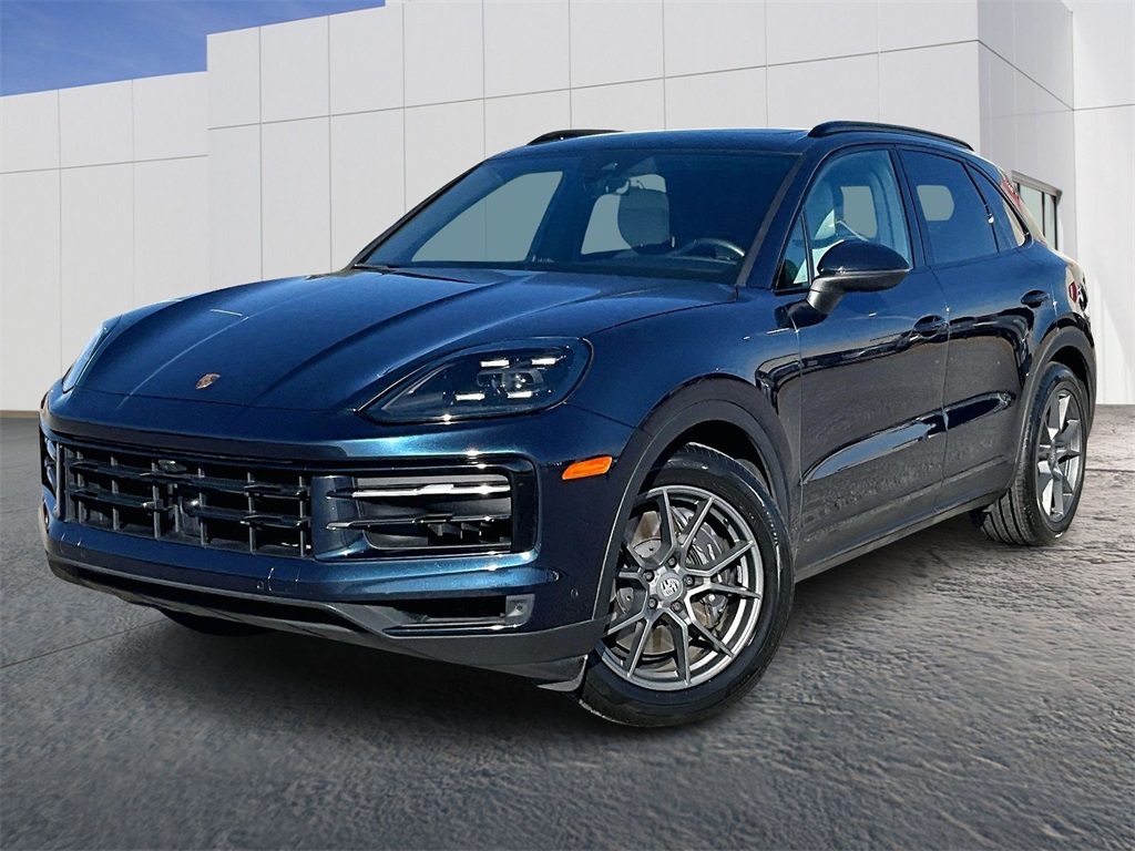 2024 Porsche Cayenne Base's photo