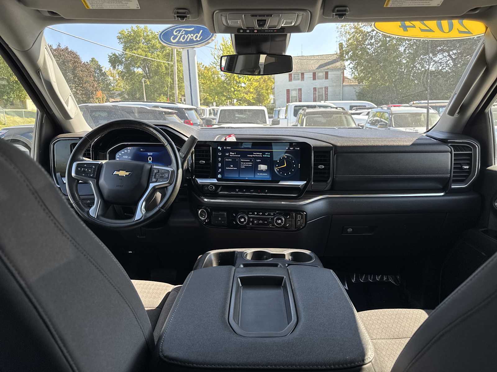 2024 Chevrolet Silverado 3500HD LT photo 25
