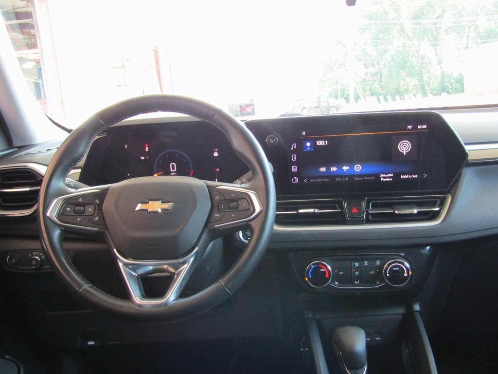 2024 Chevrolet Trailblazer LT photo 4
