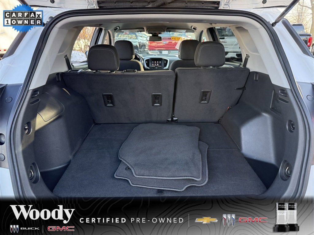 2023 GMC TERRAIN - Image 30