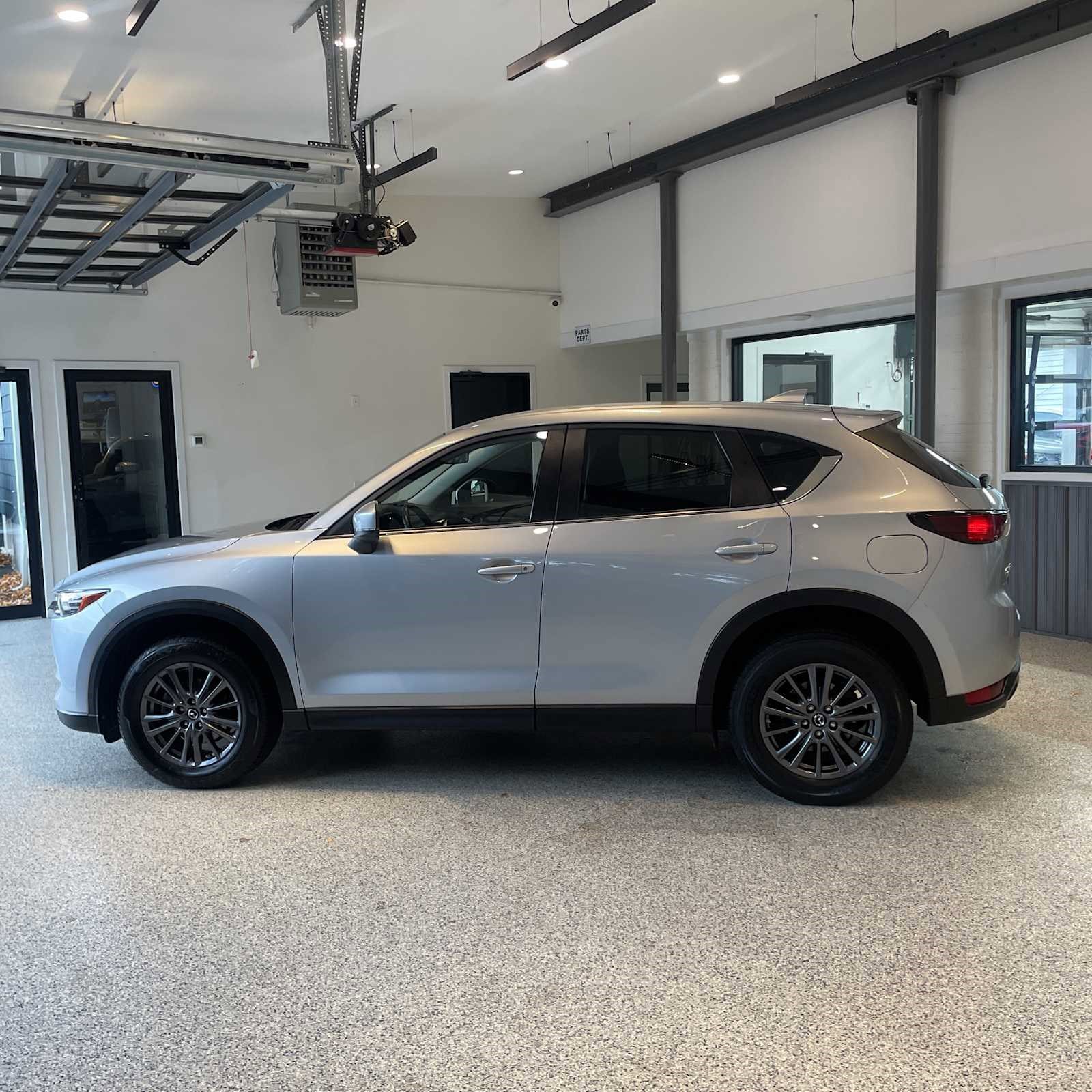 2019 Mazda CX-5 Sport photo 2