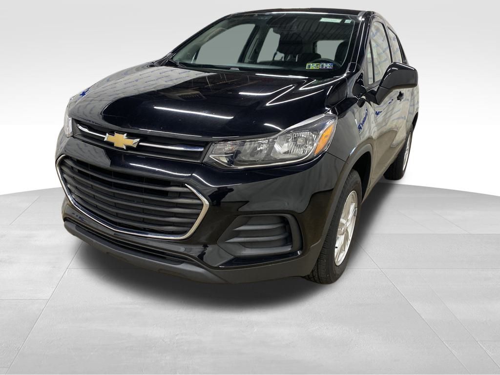 2017 Chevrolet Trax LS photo 2