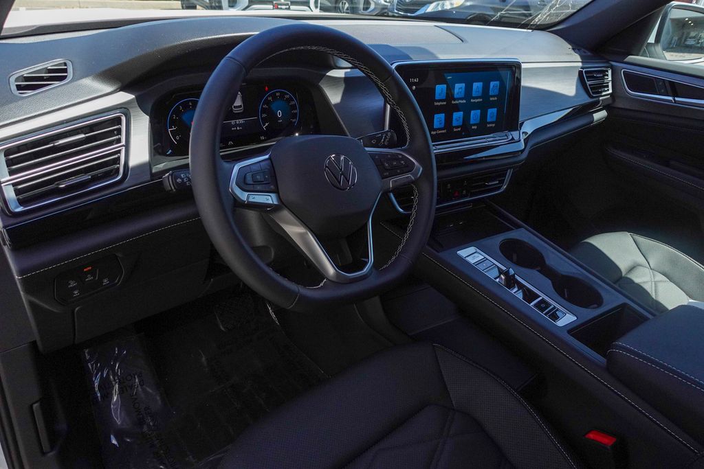 2025 Volkswagen Atlas Cross Sport SE photo 9
